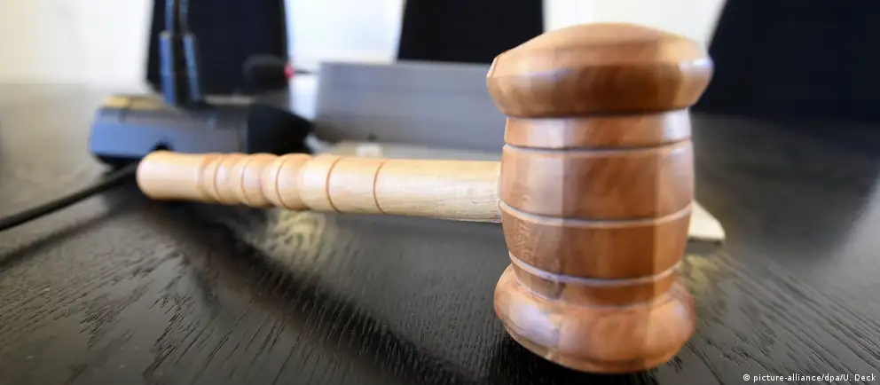 Советский районный суд Воронежа признал 24‑летнего Романа Мальцева виновным в демонстрации якобы запрещённой символики — по делу использовали рапорт регионального Центра «Э», а изображение признали связным с несуществующим «международным движением сатанизма».