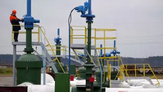 Прокачка нефти по украинскому участку нефтепровода «Дружба» в Венгрию и Словакию возобновляется после завершения ремонтных работ и снятия режима форс-мажора.