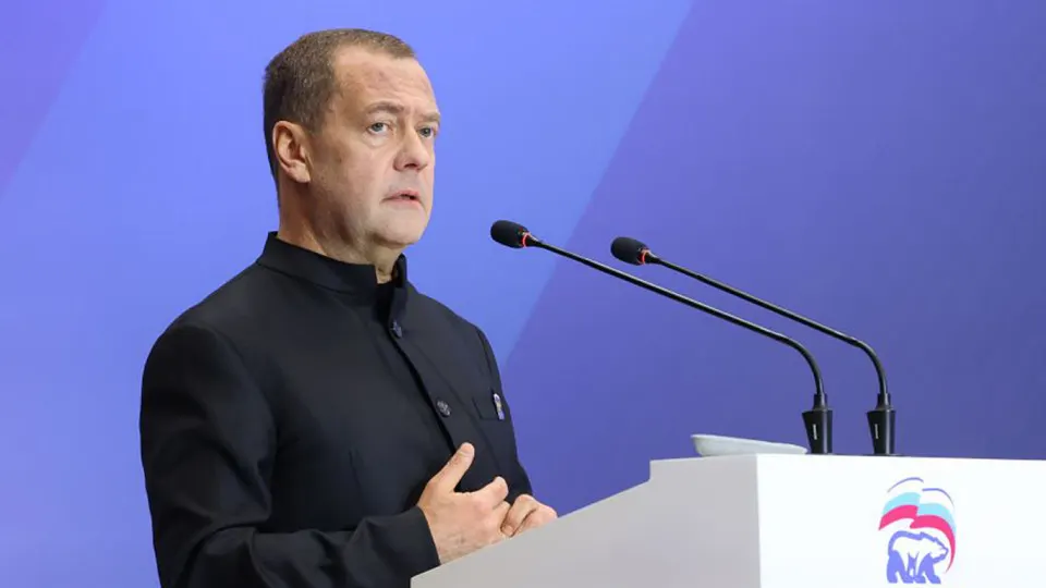 Заместитель председателя Совета безопасности предупредил о реальной угрозе ядерного конфликта и призвал быть готовыми на фоне истечения СНВ‑III и наращивания ядерного потенциала.