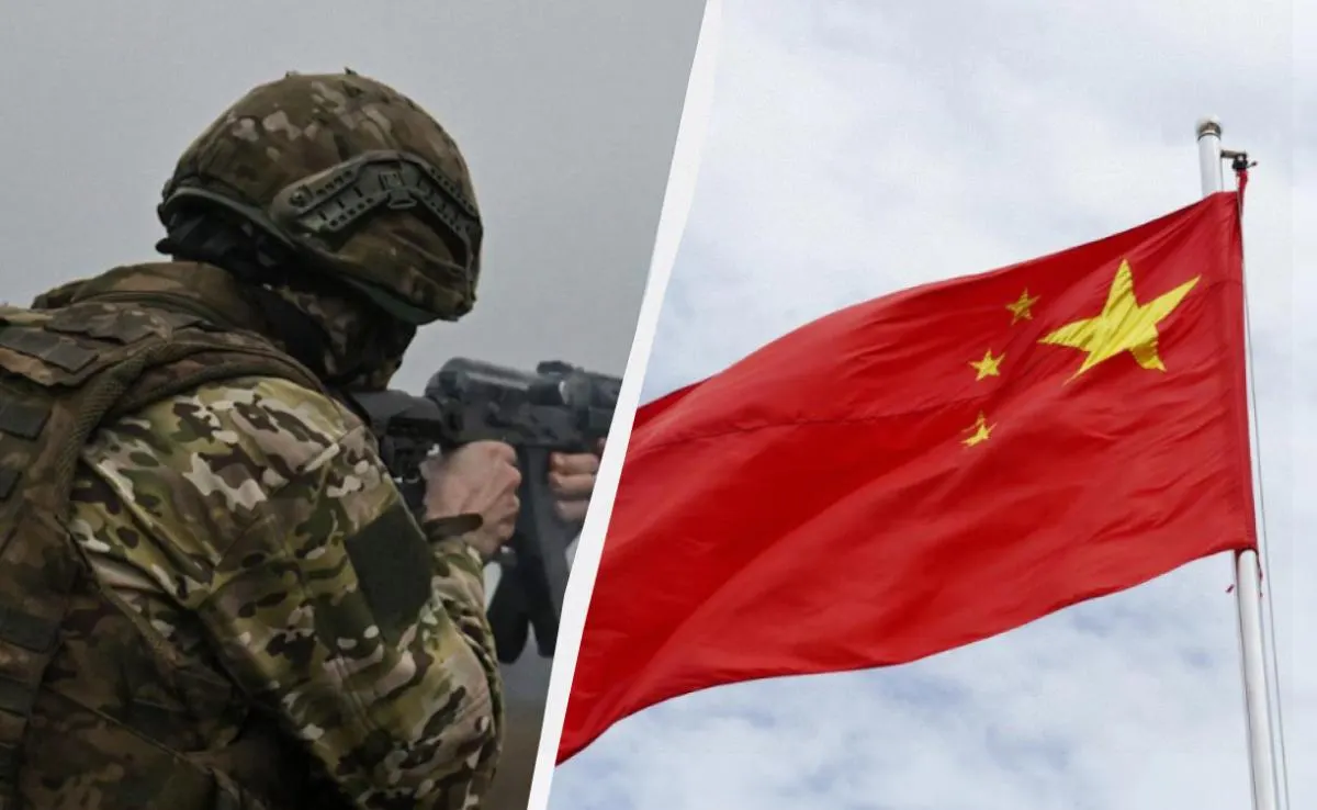 Согласно разведданным и военным документам, в Китае прошли засекреченные курсы по беспилотникам, радиоэлектронной борьбе и инженерной подготовке. Некоторые выпускники затем участвовали в боевых действиях.