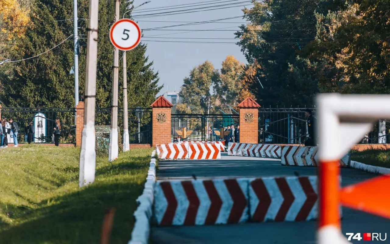 Правительство вывело ЧВВАКУШ из подчинения Военно-воздушной академии — реорганизация под контролем Минобороны должна завершиться к 1 сентября 2026 года, штат учебного заведения составит около 6050 человек.
