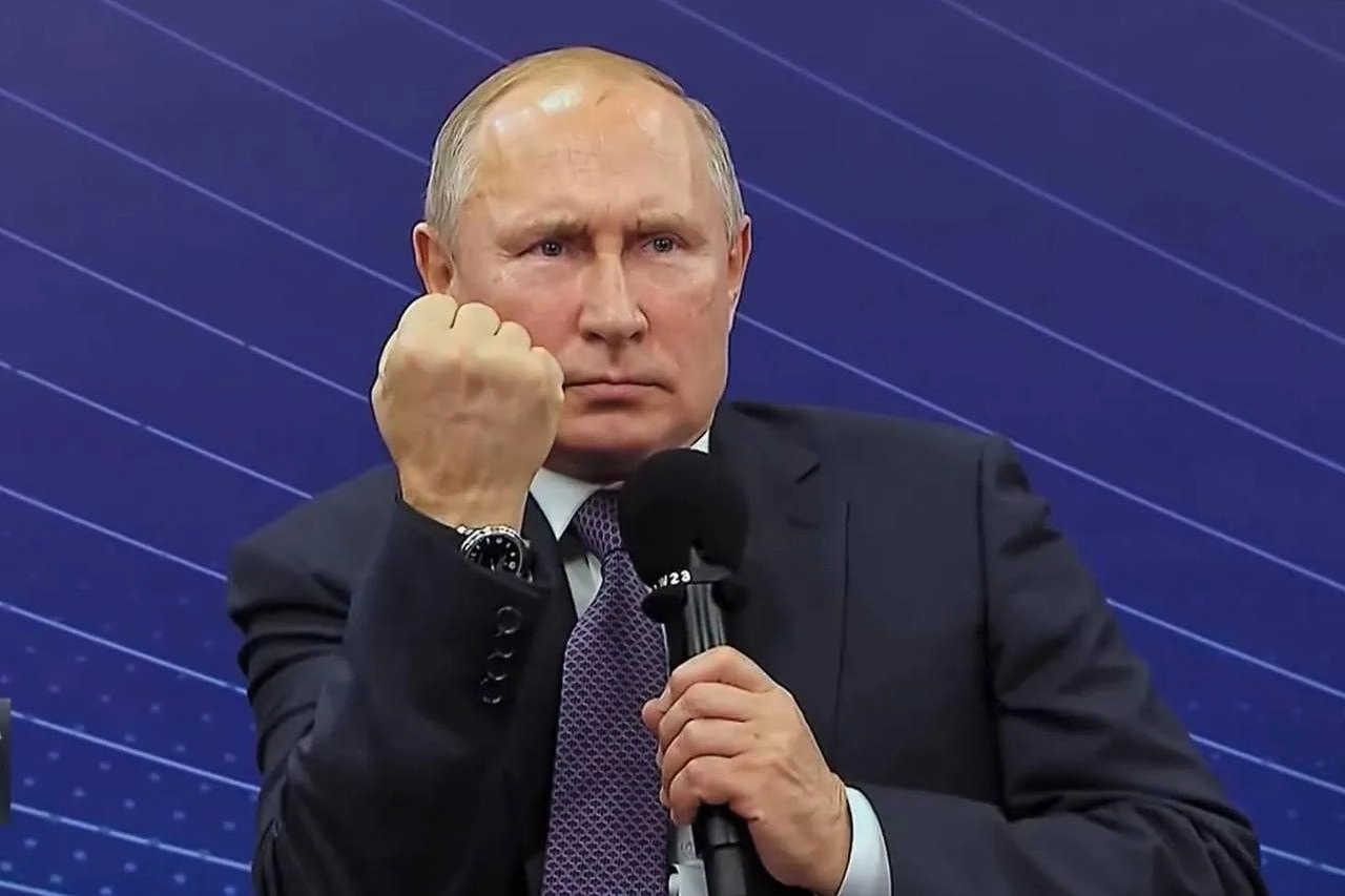 Ведомство направило ноту дипломатическим миссиям и международным организациям с призывом вывести сотрудников из Киева на фоне угрозы «неотвратимого ответного удара» в случае возможной атаки на Москву.