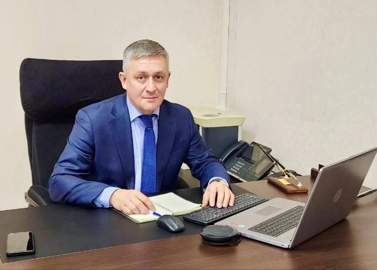 Евгений Герасимов покинул должность главы Советского района — в мэрии сообщили о его уходе «по собственному желанию». Обязанности переданы первому заместителю Денису Таранову.