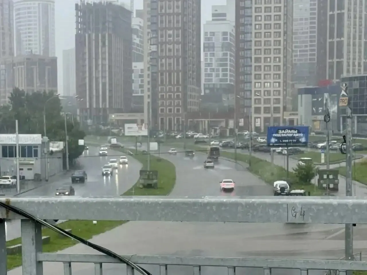 С 10 августа в районе развязки перед Четвёртым мостом через Обь начнут работы по водоотведению. Контракт с подрядчиком уже заключён — работы должны завершить в течение трёх месяцев.