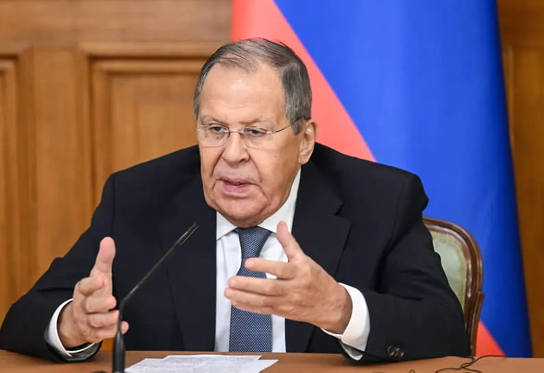 Министр иностранных дел сообщил, что информационная война вокруг операции на Украине будет усиливаться.