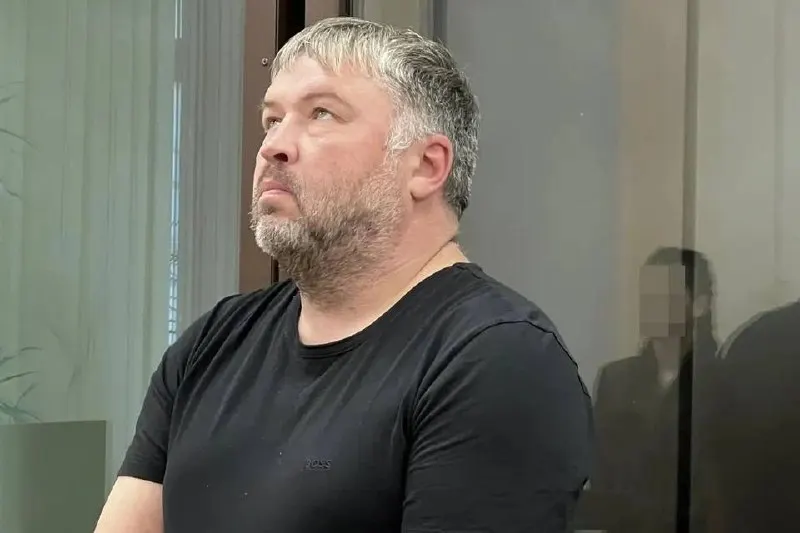 Суд признал одного из фигурантов виновным в заказном убийстве и вынес условное наказание на семь лет.