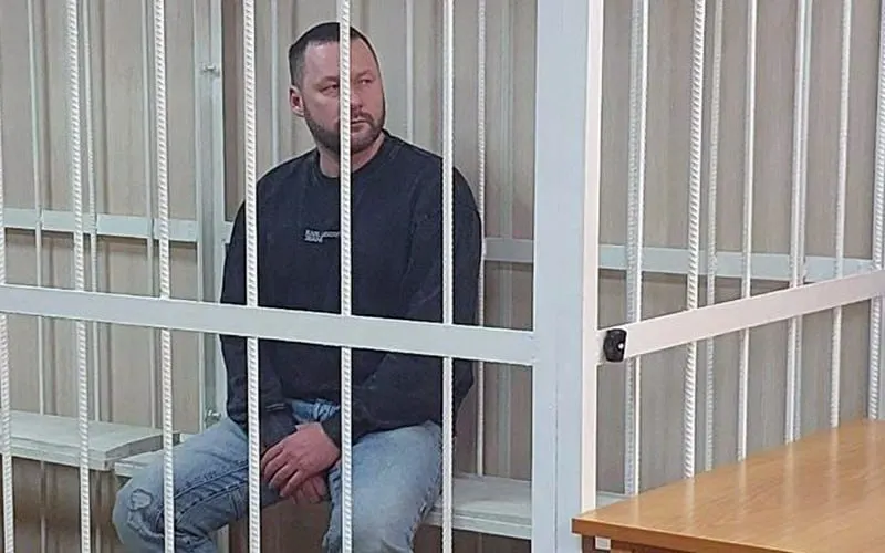 Первомайский районный суд отклонил ходатайство следствия о продлении содержания под стражей предпринимателя, обвиняемого по статье об оказании небезопасных услуг. При обрушении ТЦ в январе погиб один человек, двое пострадали.
