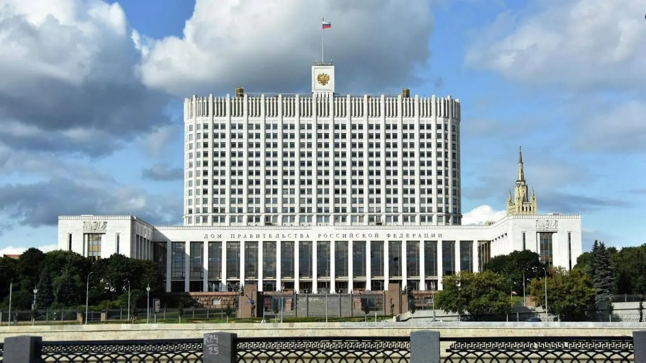 Власти отклонили инициативу о полной или частичной компенсации утилизационного сбора для семей с тремя и более детьми — в правительстве указывают на дополнительные бюджетные расходы и отсутствие источников финансирования.