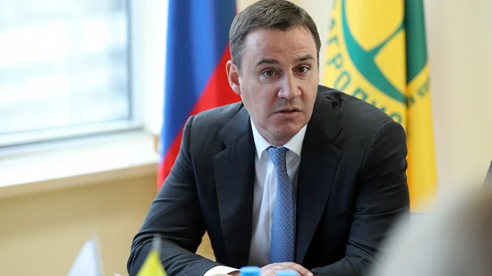 Зампред правительства разместил в наблюдательном совете РЭО своих доверенных управленцев на фоне уголовных дел против прежнего менеджмента; новый гендиректор будет назначен после обновления совета.