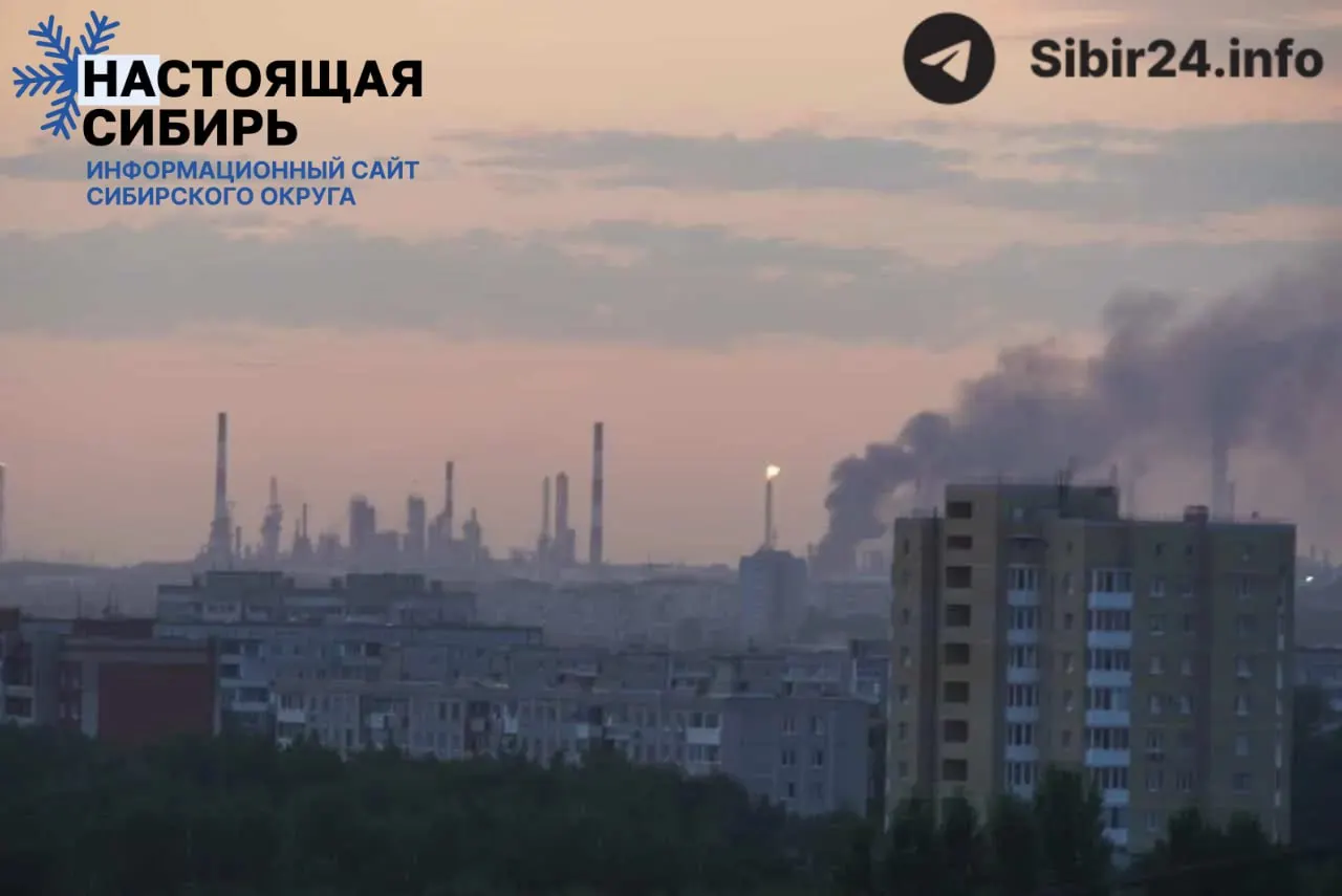 Омский нефтеперерабатывающий завод мощностью около 22 млн тонн в год прекратил работу. Остановка завода вызвала дефицит топлива, очереди на АЗС и угрозу срыва логистики и посевной кампании в регионах восточнее Урала.