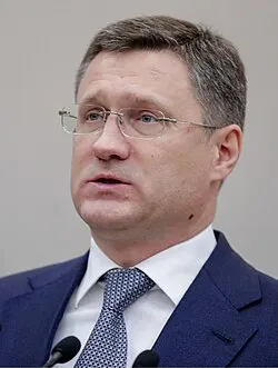 Вице‑премьер сообщил, что на штабе по топливному рынку приняли решение продлить запрет на экспорт бензина; запрет на дизельный экспорт снимут по мере восстановления рынка.