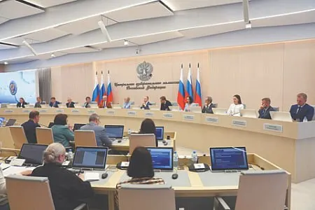 Если из партийного списка выбывает четверть кандидатов, партия снимается с выборов — центризбирком готовить такое решение в отношении «Яблока».