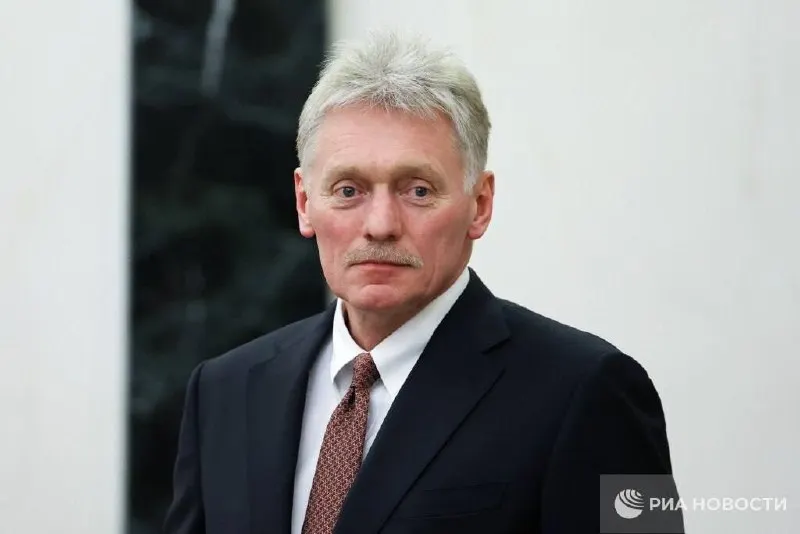 Песков отметил, что Путин подробно рассказал Токаеву о ходе СВО и что боевые действия могут прекратиться в течение суток, если Киев примет необходимые решения; при этом для России важно достичь своих целей.