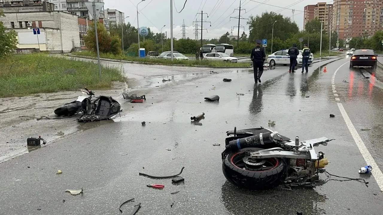 Около 05:40 на улице Вахтанговой 36‑летний мужчина на мотоцикле Honda потерял управление и скончался на месте ДТП.