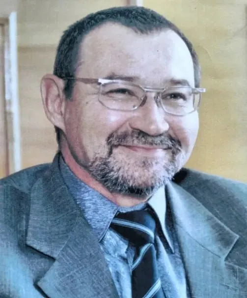 Вадим Тимерханович Муллагалиев умер 15 июля на 77-м году жизни. Он был первым главой Краснокаменска, долгие годы работал в ППГХО и внес заметный вклад в развитие городской инфраструктуры. Прощание состоится 18 июля.