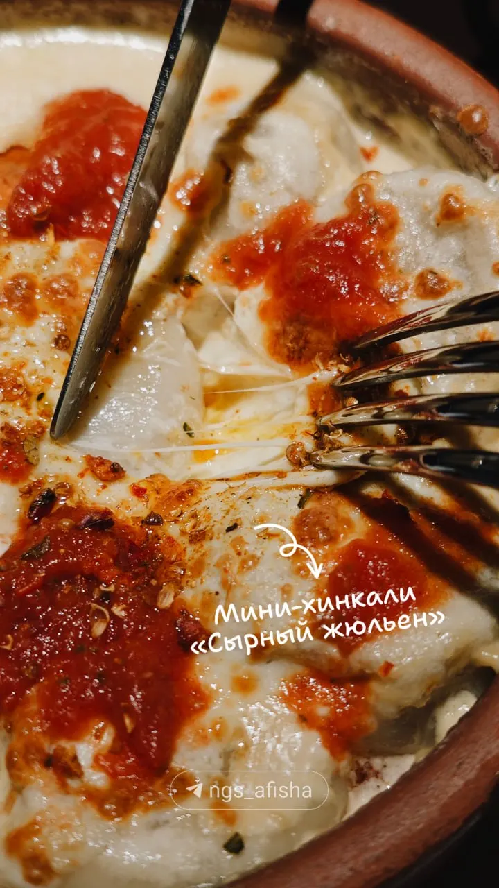 На месте прежней чайханы открылось новое заведение грузинской кухни: проверили интерьер, меню и что действительно стоит попробовать.