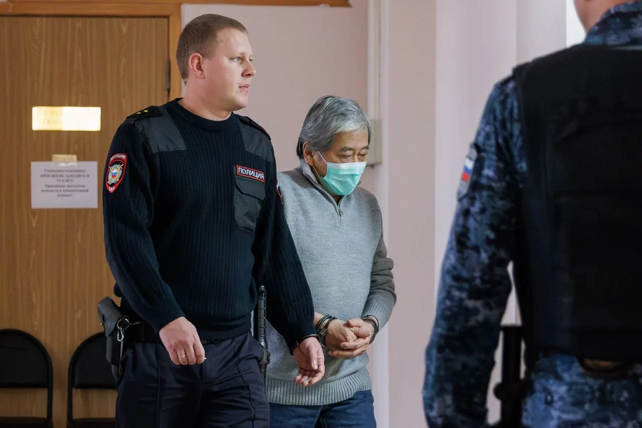 Материалы уголовного дела Александра Пака поступили в Верховный суд; дело передано третьему составу уголовной коллегии.