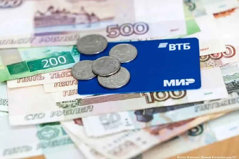 Через две недели в России начнется массовое внедрение цифрового рубля: банки заявляют о полной готовности к запуску новой формы валюты; далее планируется открытие кошельков и предоставление депозитов и кредитов в цифровой валюте.