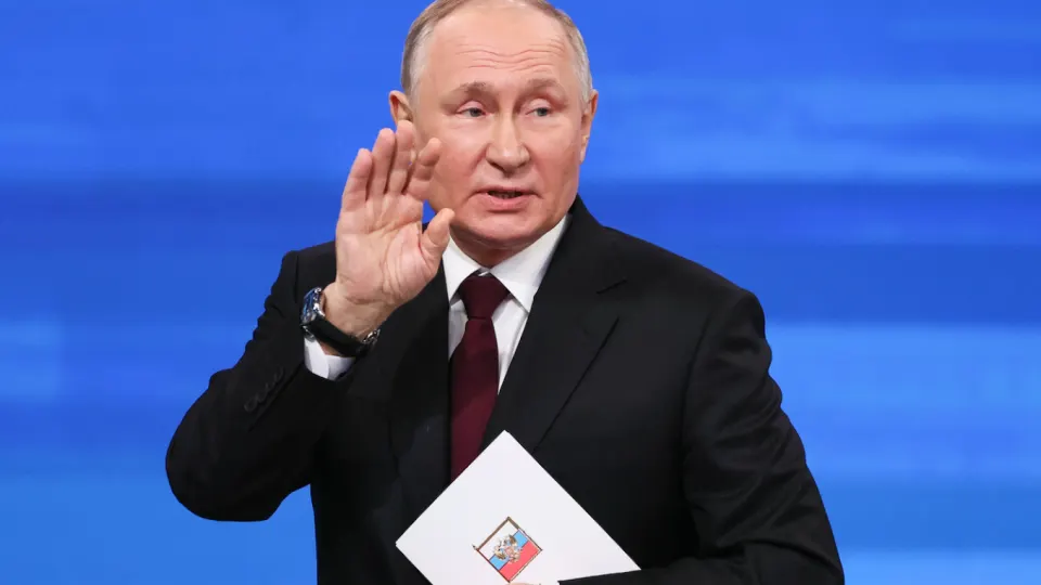Президент призвал российский бизнес активнее инвестировать в отечественную науку и новые технологии, подчеркнув необходимость реального прорыва на фоне сокращения государственного финансирования и роли частного сектора в инновациях.