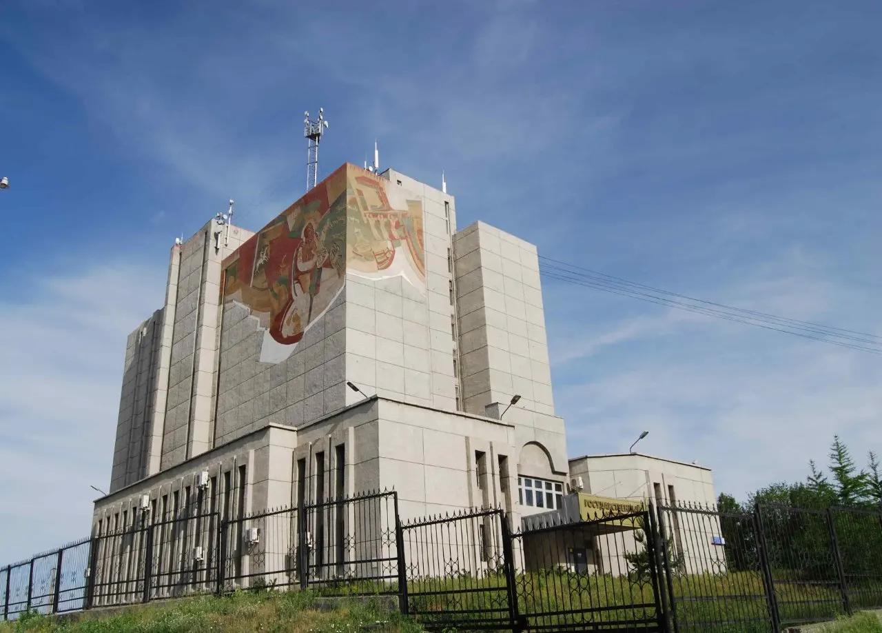 Госархивы закрывают несекретные сведения о репрессиях под предлогом защиты интересов государства; порядок принимает решение об ограничении без публикации перечня информации.