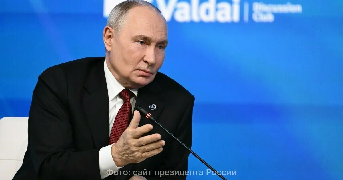 Очереди у участков для голосования на фоне угроз со стороны Украины, обозначенные на мероприятии Владимира Путина.